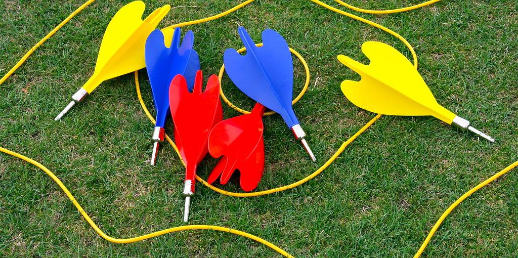How to Throw Lawn Darts